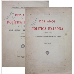 DEZ ANOS DE POLÍTICA EXTERNA (1936-1947)