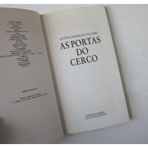 NAVARRO (ANTÓNIO REBORDÃO) - AS PORTAS DO CERCO
